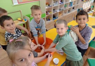 Owocowo - warzywny dzień w oddziale przedszkolnym