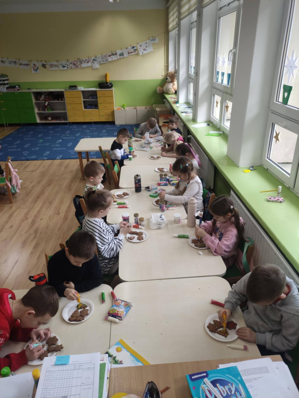 Dekorowanie pierniczków.