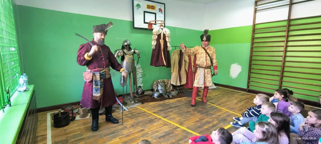 Żywa lekcja historii z grupą Arkona z Torunia