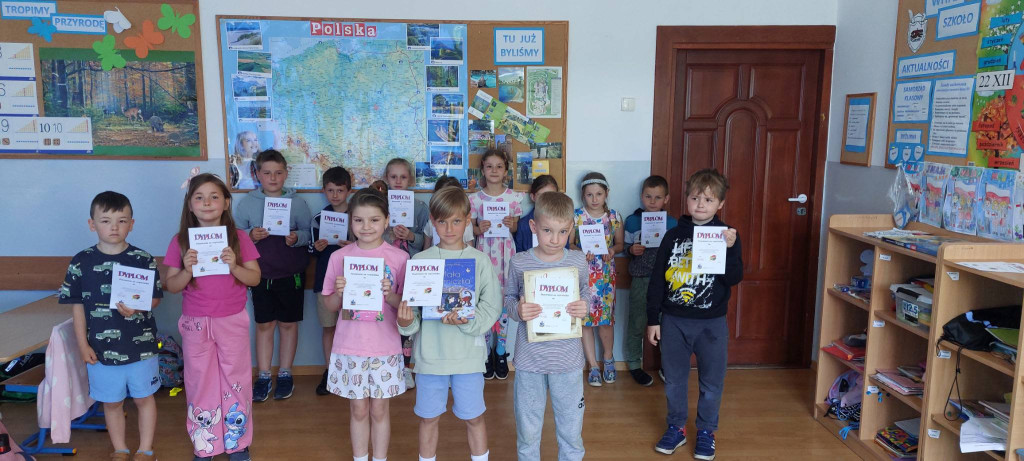 Ślubowanie na czytelnika uczniów klasy 1